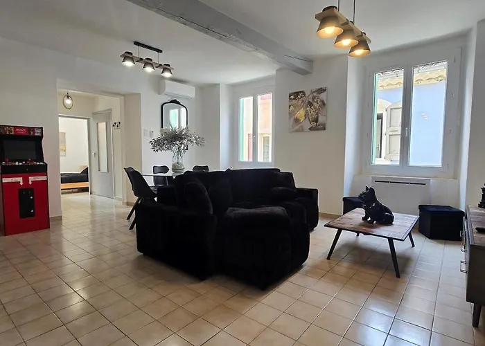 L'ecrin Des Halles 81 M2 Center 8 Beds * Alès